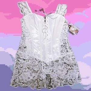 Plus size white vintage style bustier corset lace lingerie dress